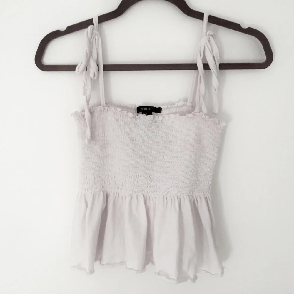 Adorable Forever 21 White Top - Picture 2 of 4